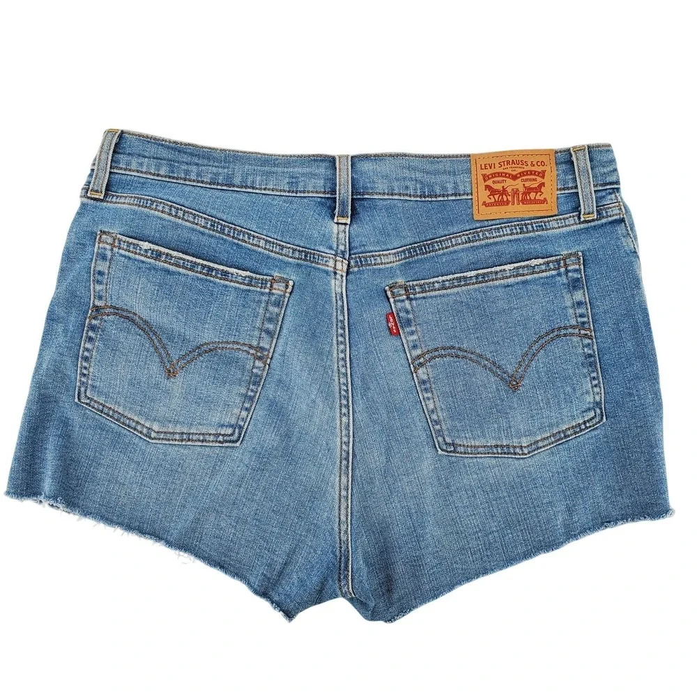 Levis pre owned